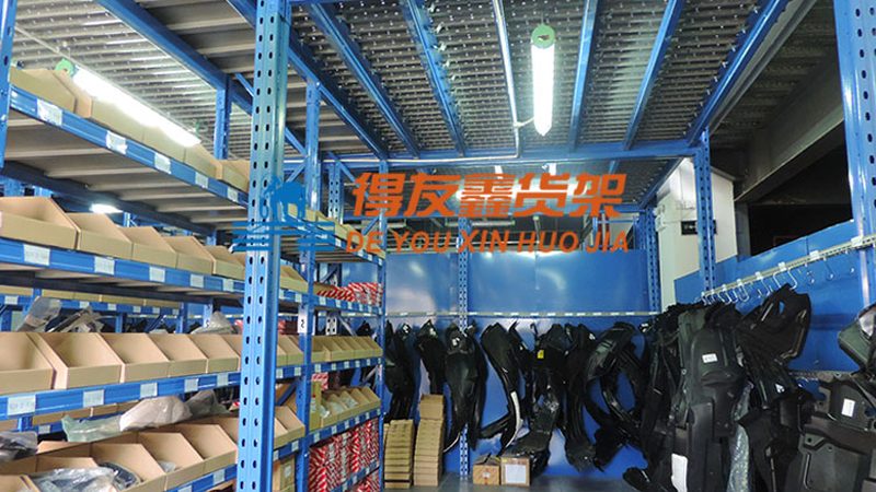 汽车电瓶正负极标志：识别与重要性解析
